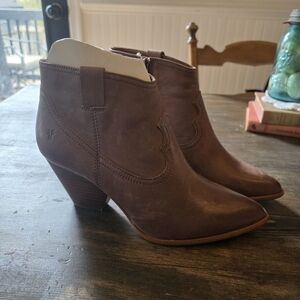 NWOT Frye Ankle Boots
